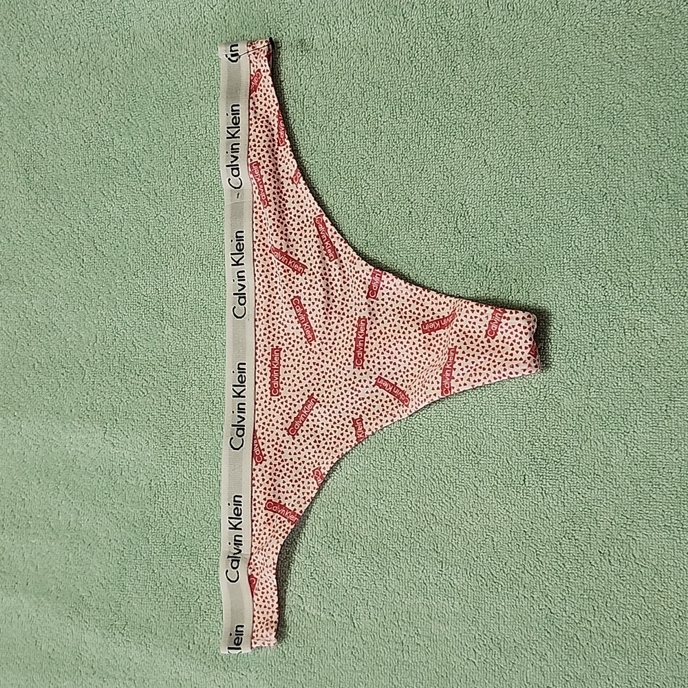 Calvin Klein Carousel Cotton Logo Thong Panty M